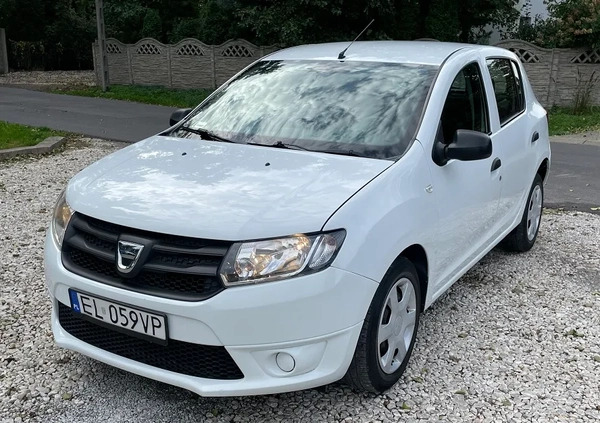 Dacia Sandero cena 24900 przebieg: 144000, rok produkcji 2015 z Sochaczew małe 326